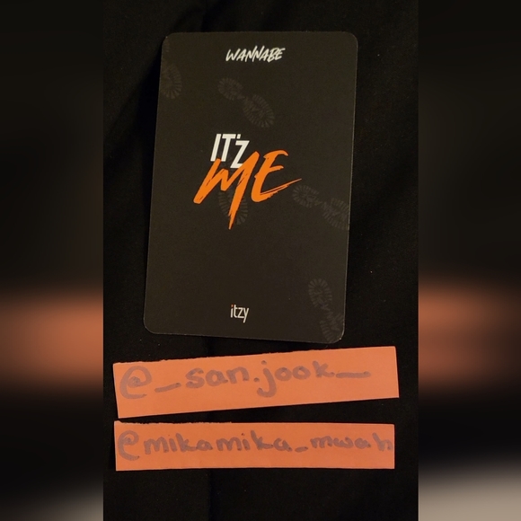 Yuna Itzy Wannabe Photocard - Picture 2 of 2